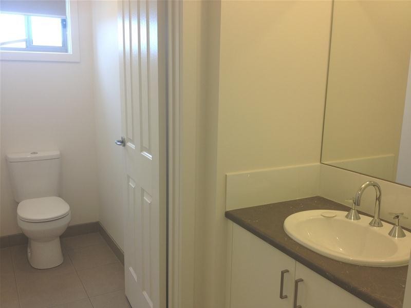 1/75 Pollard Drive, Leopold VIC 3224