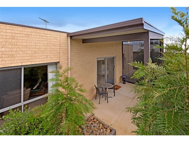 11 Robertson Road, Leopold VIC 3224