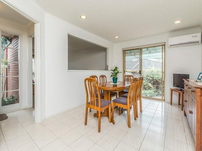 2/2 Wingeel Court, Leopold VIC 3224