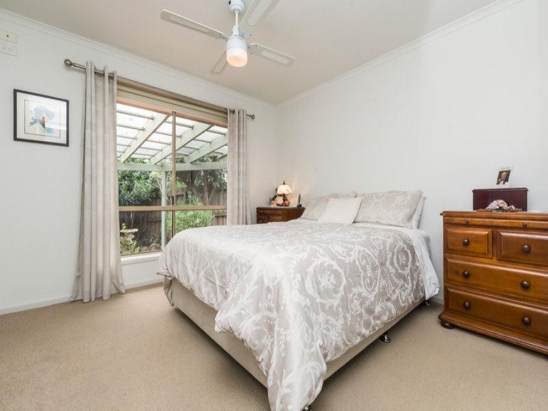 2/2 Wingeel Court, Leopold VIC 3224