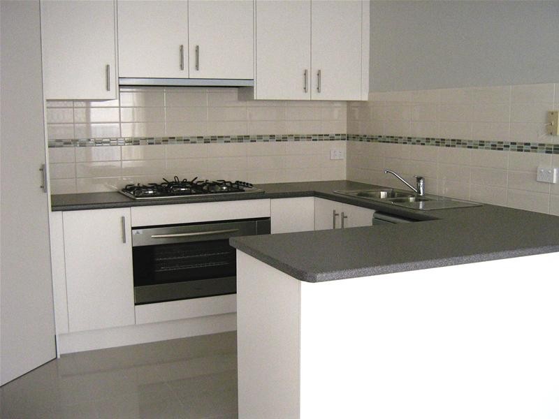 2/50 Wilsons Road, Newcomb VIC 3219