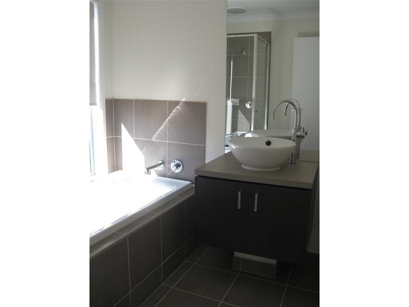 107 Curtain Drive, Leopold VIC 3224