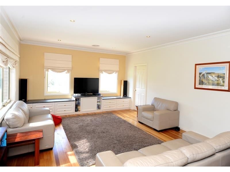 13 Lorikeet Court, Leopold VIC 3224