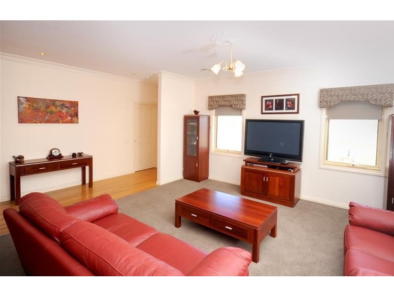 13 Lorikeet Court, Leopold VIC 3224