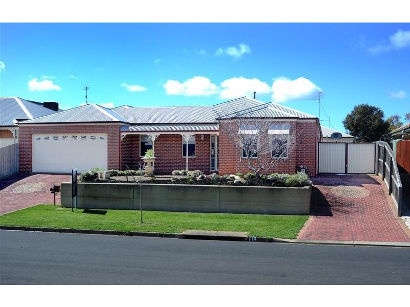 13 Lorikeet Court, Leopold VIC 3224