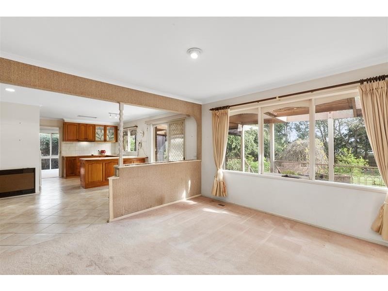 8 Mitchell Drive, Leopold VIC 3224