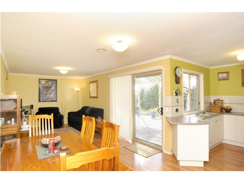 8 Canowindra Way, Leopold VIC 3224