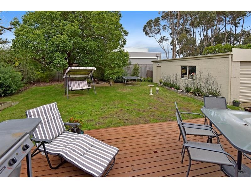 9 Carroll Street, Leopold VIC 3224