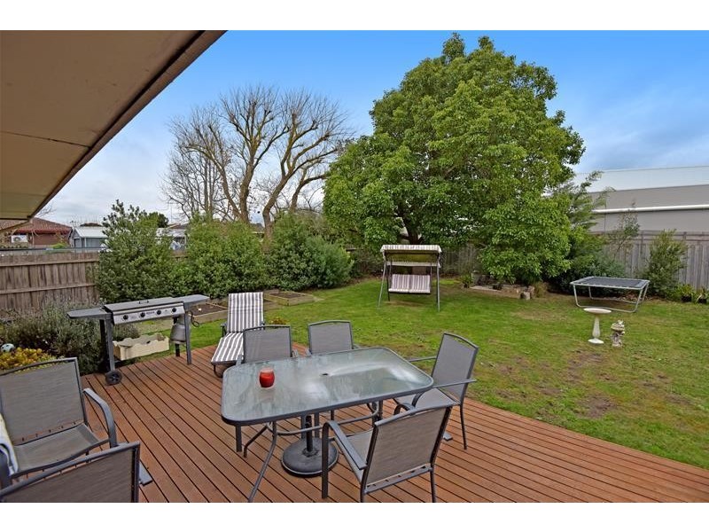 9 Carroll Street, Leopold VIC 3224