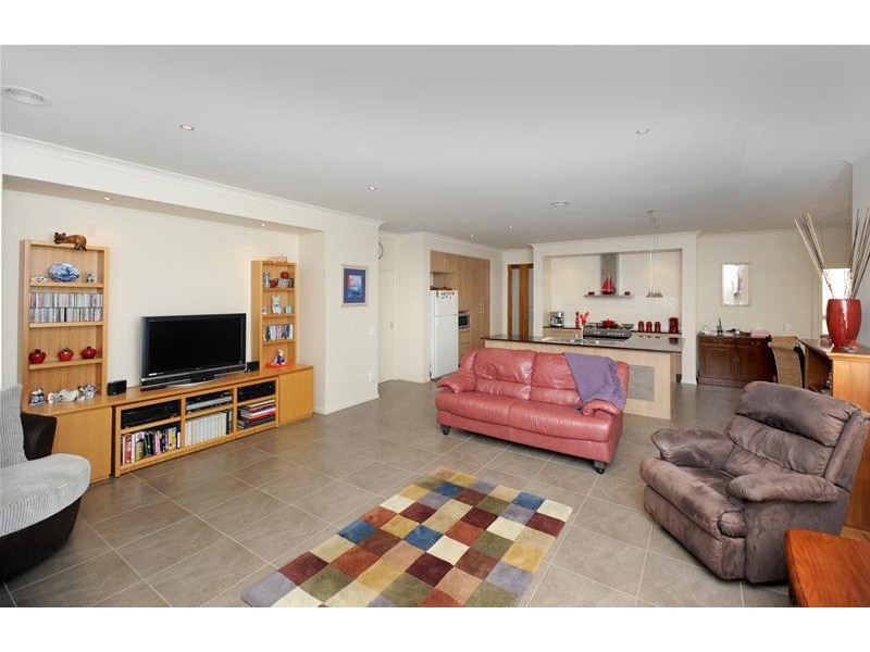 13 Grassland Grove, Leopold VIC 3224