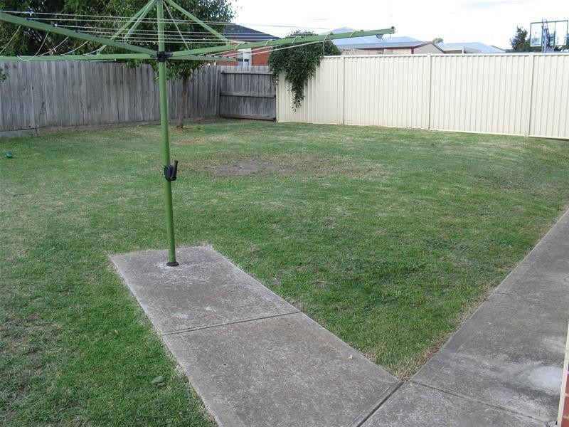 21 Ferguson Road, Leopold VIC 3224