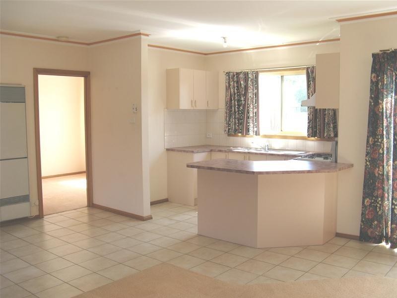 2/60 Burlington Crescent, Leopold VIC 3224