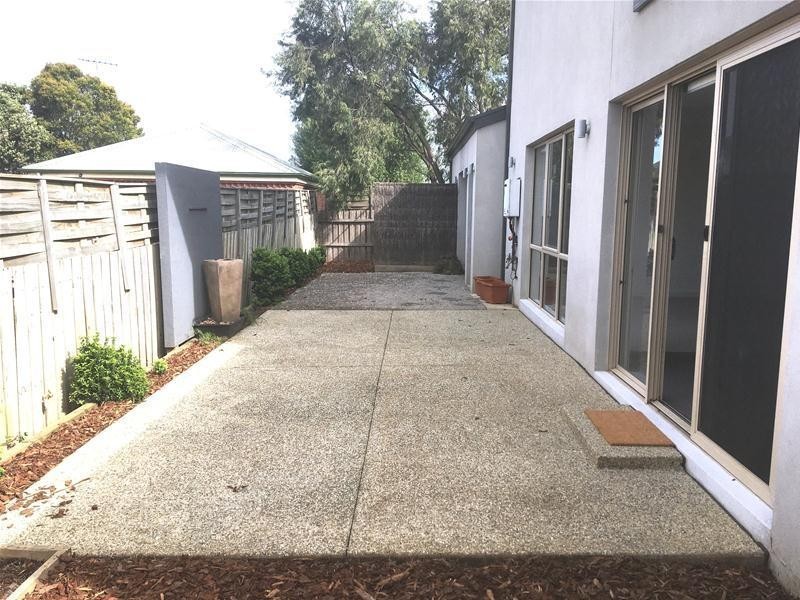 2/87 Northview Drive, Leopold VIC 3224