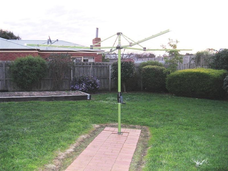 32 Burlington Crescent, Leopold VIC 3224