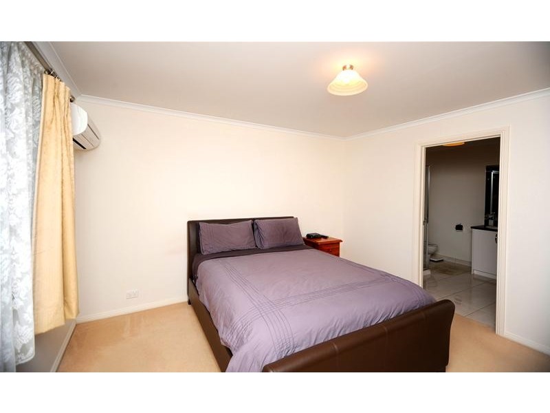 70 Hoddle Drive, Leopold VIC 3224