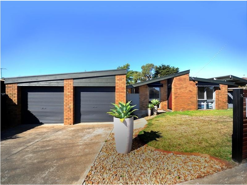 15 Hazelwood Crescent, Leopold VIC 3224