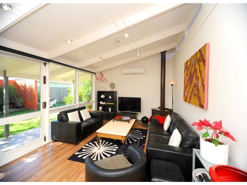 15 Hazelwood Crescent, Leopold VIC 3224