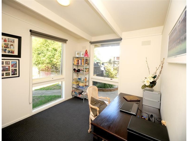 15 Hazelwood Crescent, Leopold VIC 3224