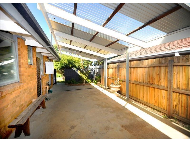 15 Hazelwood Crescent, Leopold VIC 3224