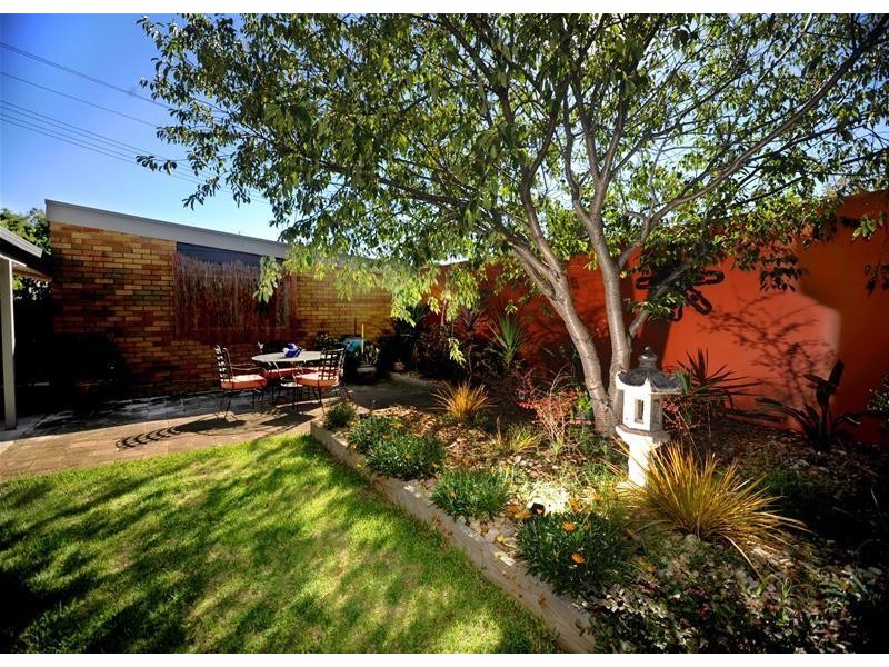 15 Hazelwood Crescent, Leopold VIC 3224