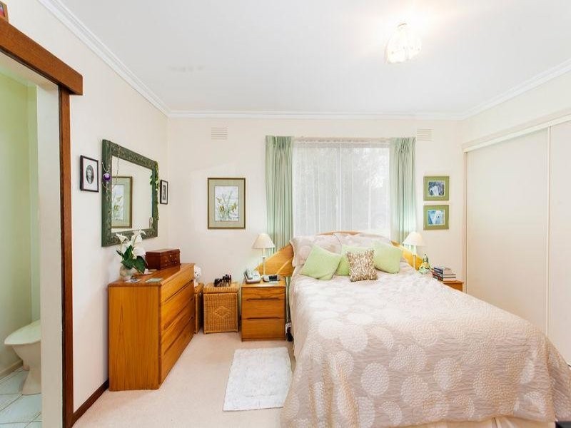 26 Glengarwyn Road, Leopold VIC 3224