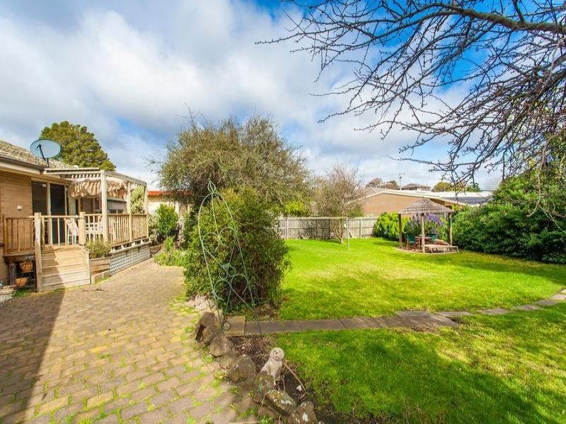 26 Glengarwyn Road, Leopold VIC 3224