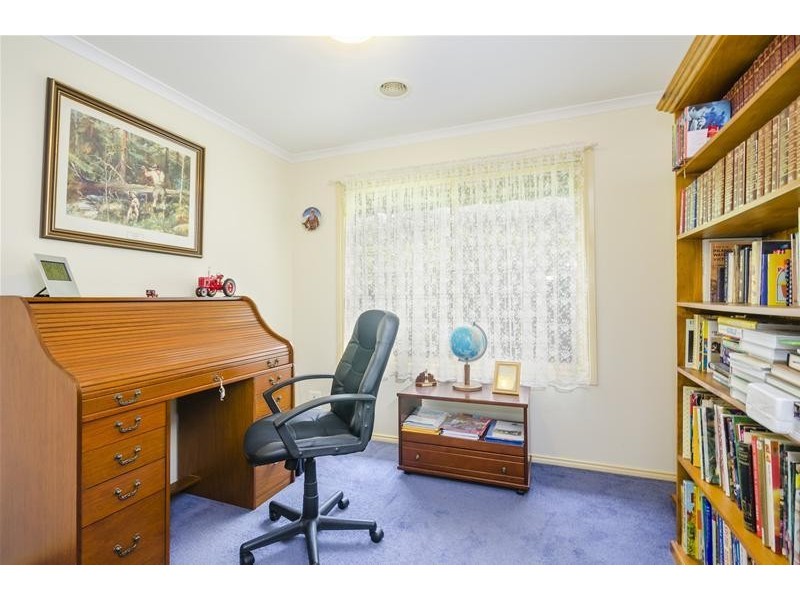 16 Falkirk Place, Leopold VIC 3224