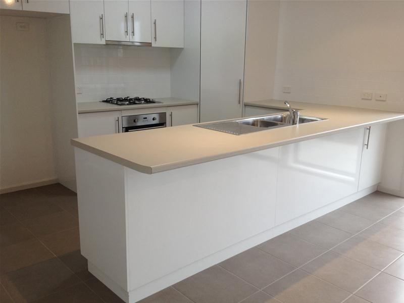 3/7 Ferry Grove, Newcomb VIC 3219