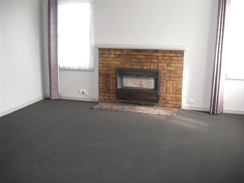 11 Charlotte Avenue, Newcomb VIC 3219