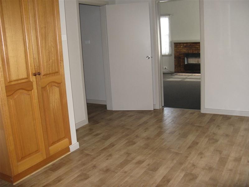 11 Charlotte Avenue, Newcomb VIC 3219