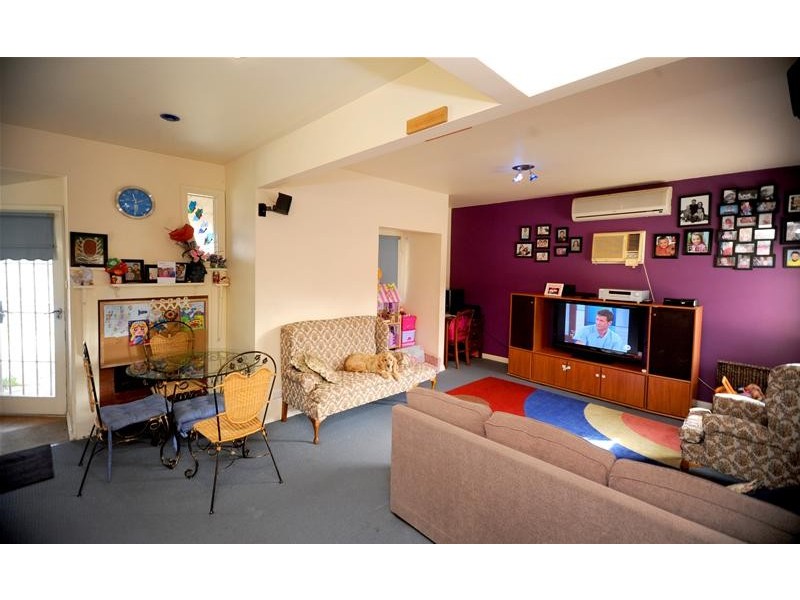 32 Portarlington Road, Newcomb VIC 3219