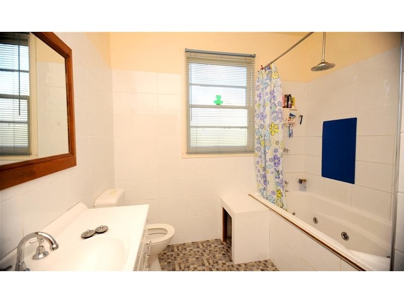 32 Portarlington Road, Newcomb VIC 3219