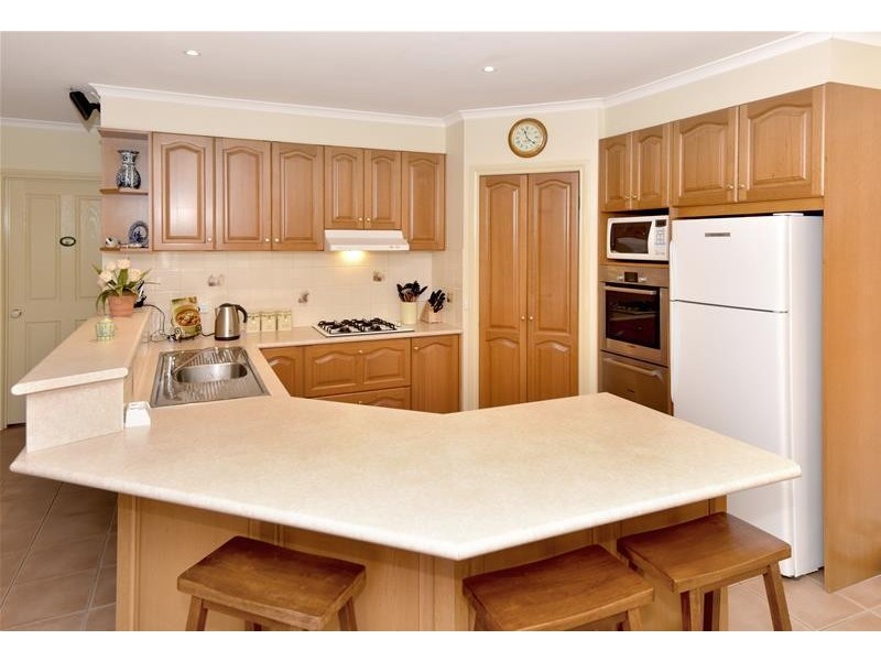 29 Huon Crescent, Leopold VIC 3224