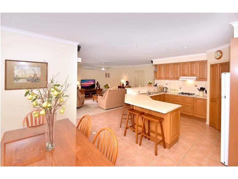 29 Huon Crescent, Leopold VIC 3224