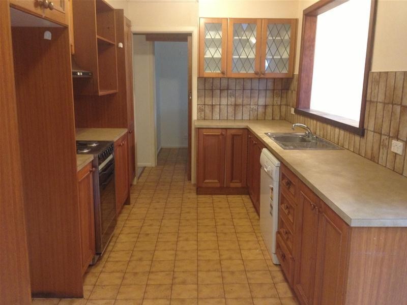 826 Bellarine Highway, Leopold VIC 3224