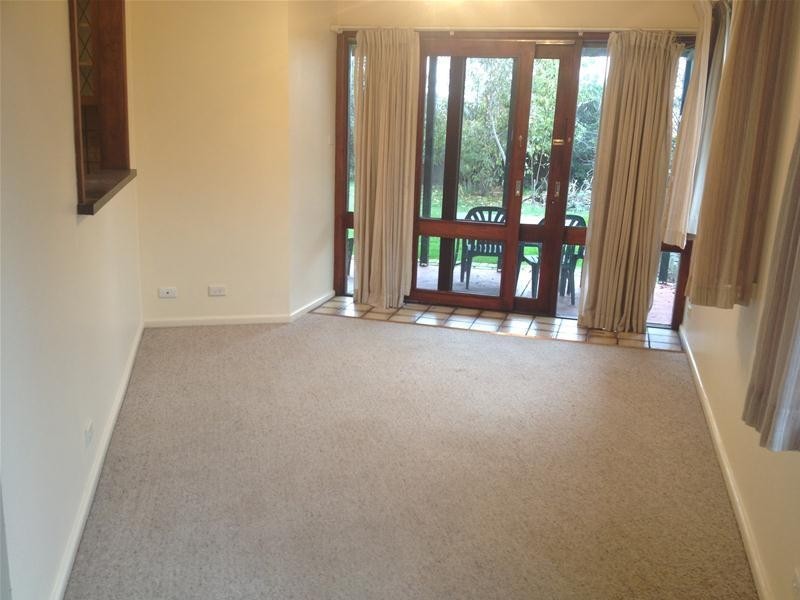 826 Bellarine Highway, Leopold VIC 3224