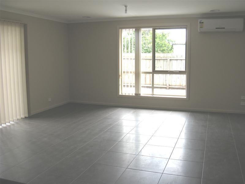 2/4 Greenwood Street, Newcomb VIC 3219