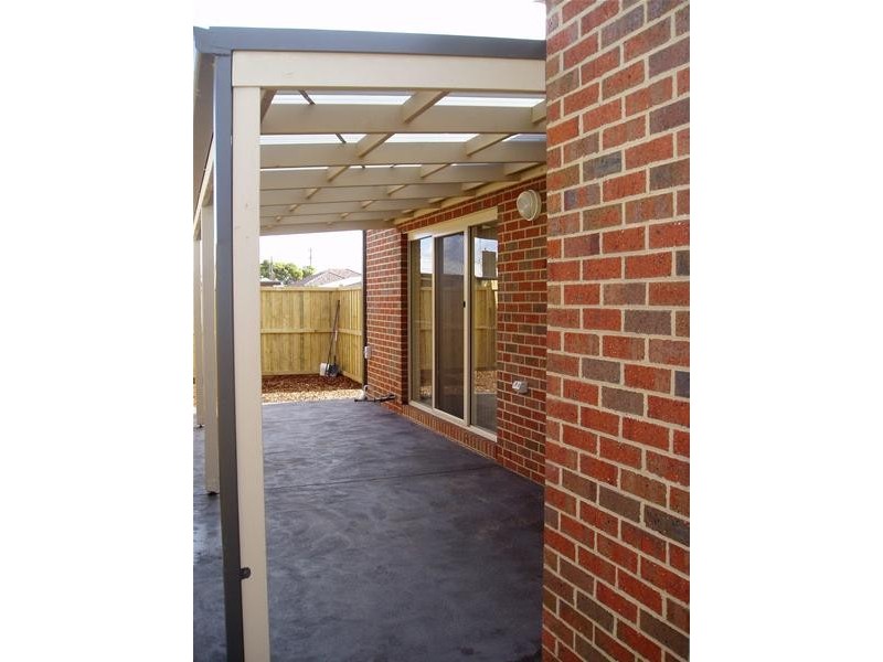 2 Francis Avenue, Newcomb VIC 3219