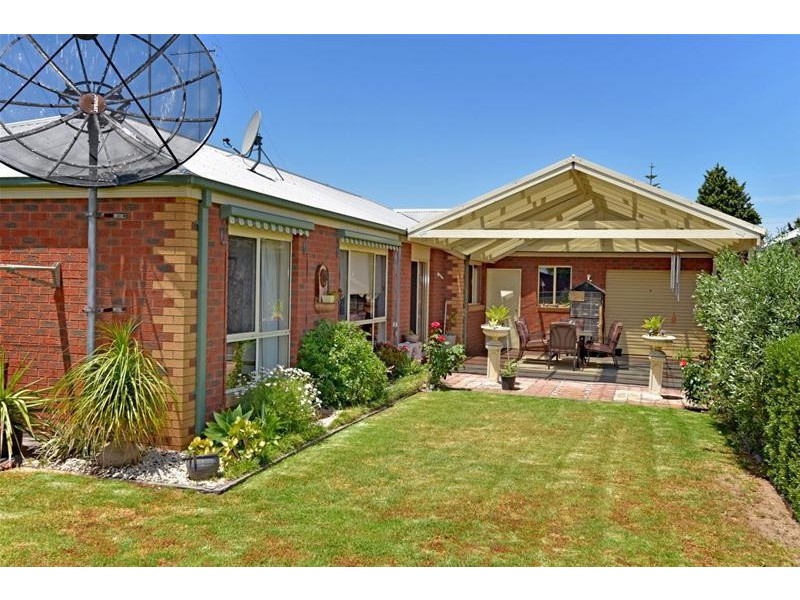 8 Emma Court, Leopold VIC 3224