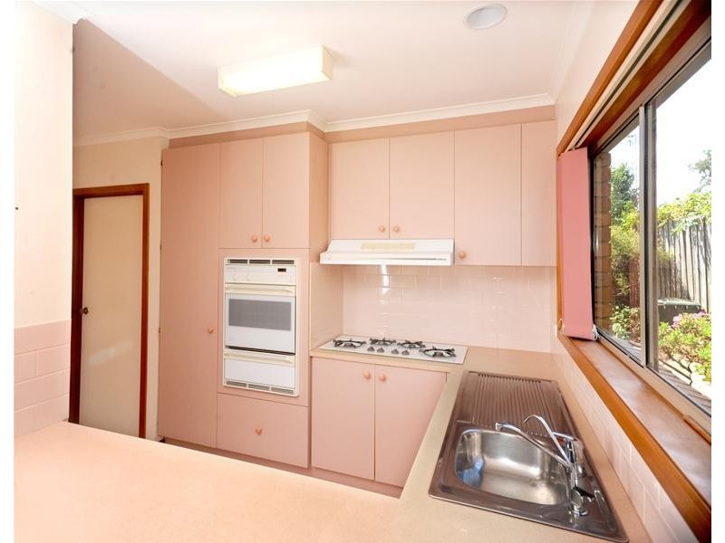 2/13 Justine Court, Leopold VIC 3224