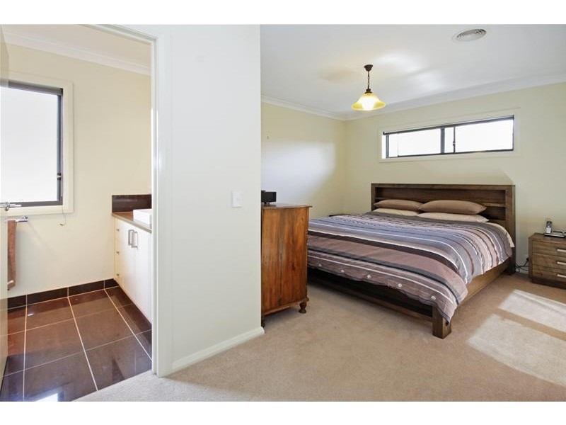 31 Morrow Crescent, Leopold VIC 3224