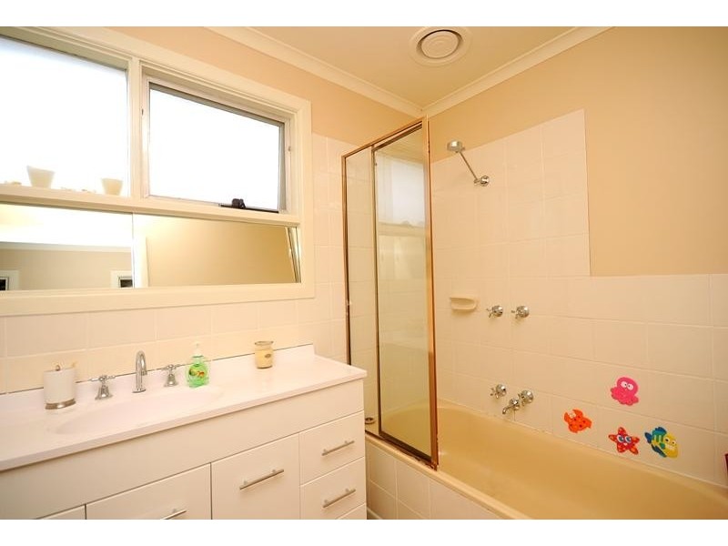 40 Allanvale Avenue, Leopold VIC 3224