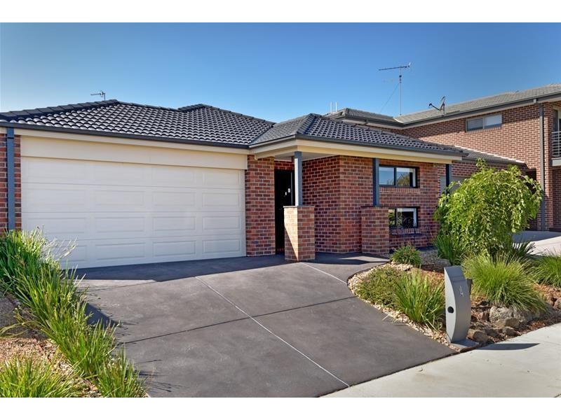 4 Headland Drive, Leopold VIC 3224