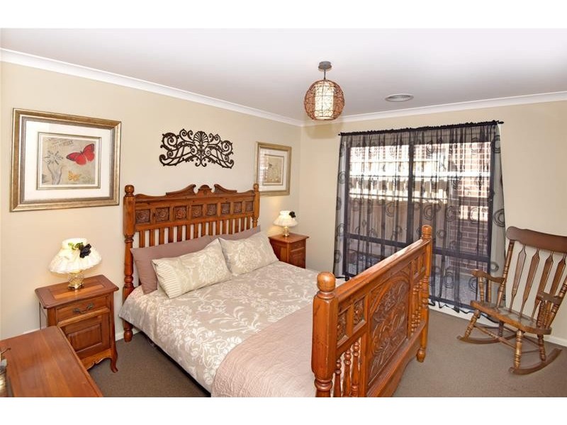 4 Headland Drive, Leopold VIC 3224