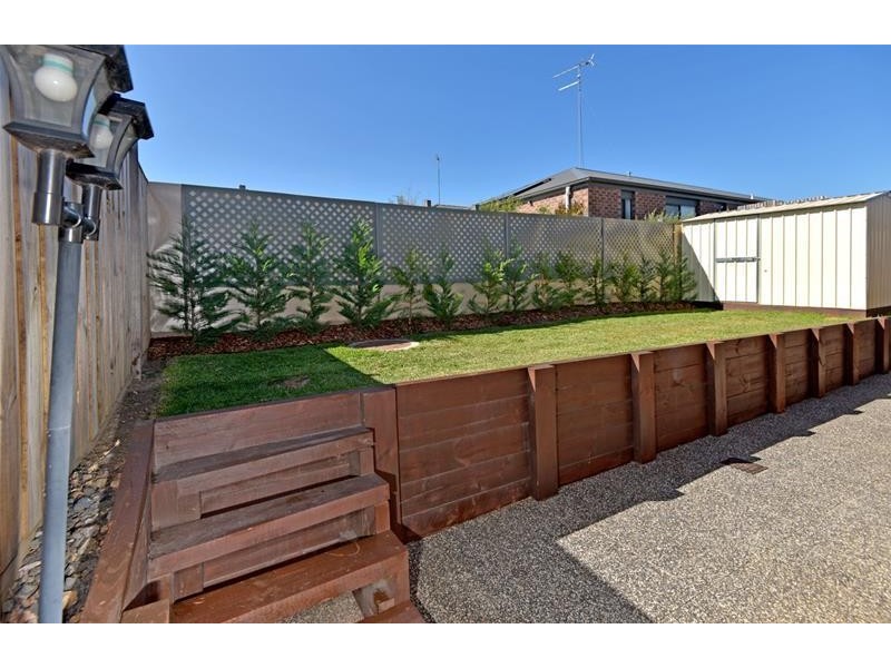 4 Headland Drive, Leopold VIC 3224