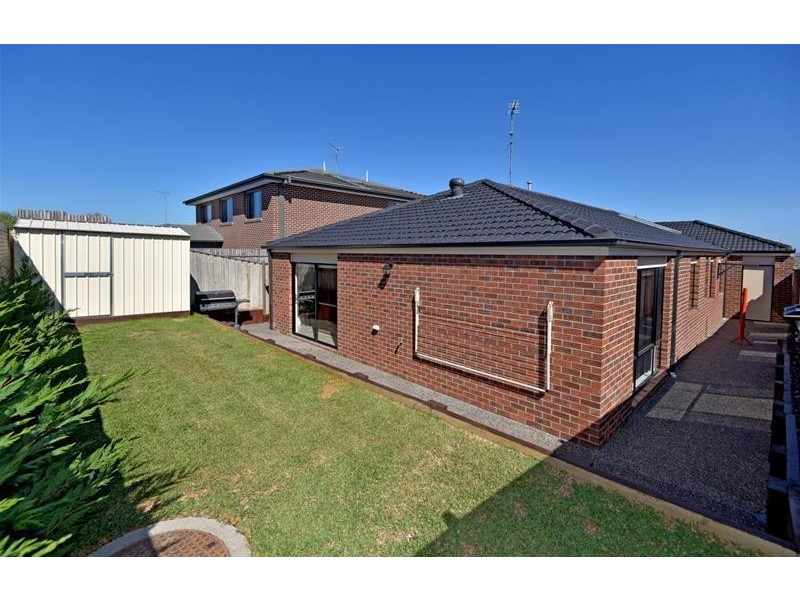 4 Headland Drive, Leopold VIC 3224