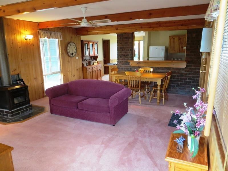 33 Aldershot Road, St Albans Park VIC 3219