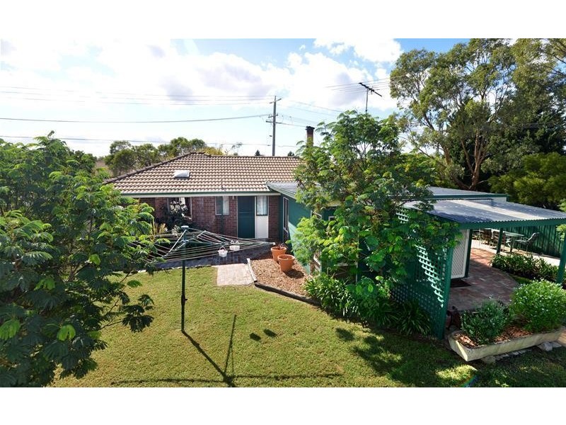 33 Aldershot Road, St Albans Park VIC 3219