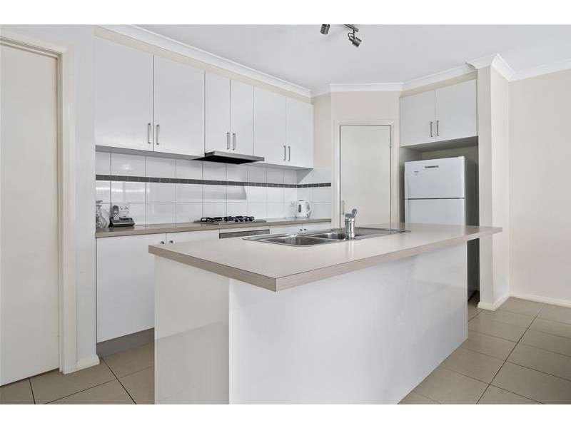 2/5 Jessie Way, Leopold VIC 3224