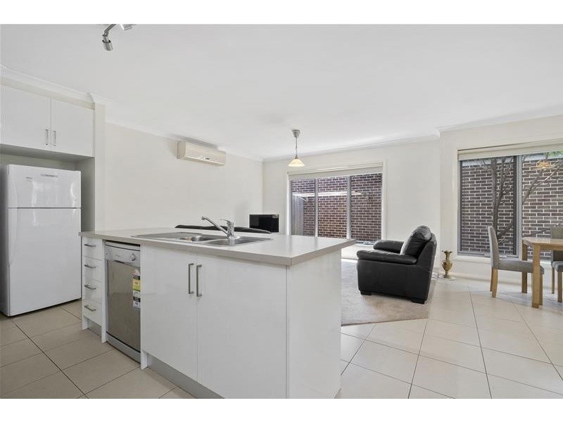 2/5 Jessie Way, Leopold VIC 3224